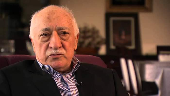 وفاة فتح الله غولن.. مؤسس “الخدمة” المتهم بتدبير محاولة الانقلاب في تركيا