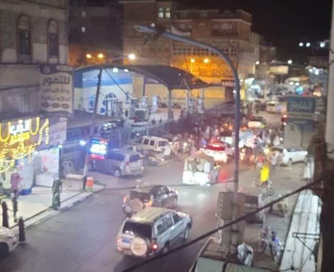 انفجار خزان وقود بشركة النفط في مدينة إب يُسفر عن إصابة مهندسين