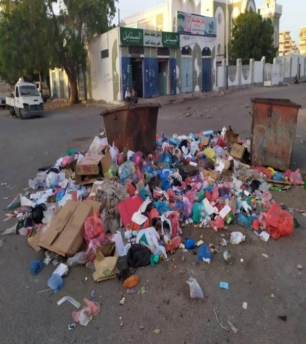 خور مكسر: أزمات متزايدة وإدارة متعثرة