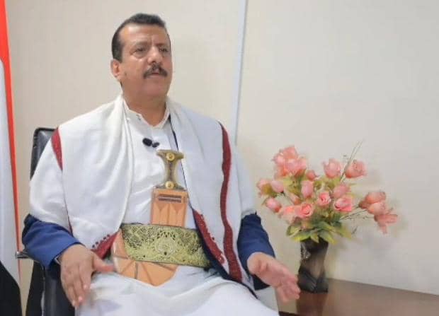عبدربه مفتاح: شركة النفط فرع مأرب نجحت في حل أزمة الازدحام أمام محطات الوقود (استماع)