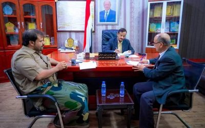 المحافظ ابن الوزير” يصادق على عقد توريد وتركيب منظومة طاقة شمسية لكلية الحاسوب جامعة شبوة .