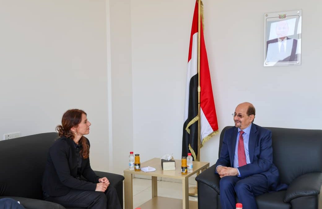 مبعوث أوروبي في عدن.. ووزير الخارجية يشيد بالدعم النرويجي