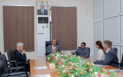 الحكومة  تبحث مع مبعوث النرويج دعم القطاعين الاقتصادي والمالي