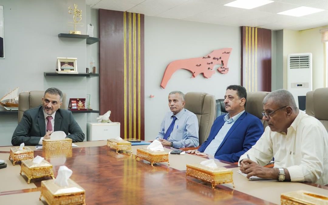 تنفيذا لتوجيهات المحرمي .. اجتماع مشترك في عدن يقر آلية لتنفيذ التوجيهات الرئاسية بإيقاف التعامل مع المكتب الفني للمجلس الاقتصادي الأعلى