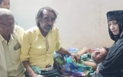 الفنانة أمل كعدل تزور الفنان الكبير فضل كريدي بعد تدهور حالته الصحية