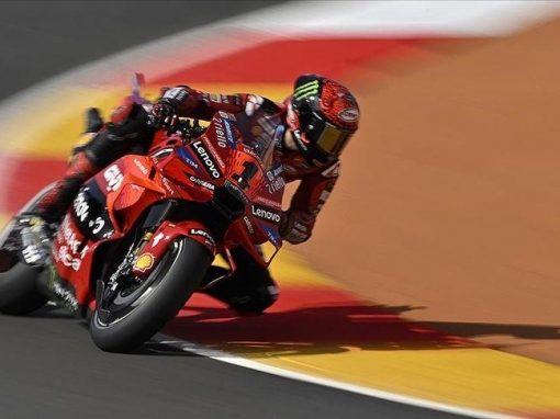 دراجات نارية.. الإيطالي بانيايا يفوز بجائزة تايلاند الكبرى