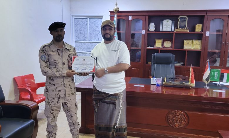 قيادة اللواء الثالث دعم وإسناد تبارك التخرج للاخ رمزي صالح الشبحي من معهد تأهيل القادة والاركان بالعاصمة عدن