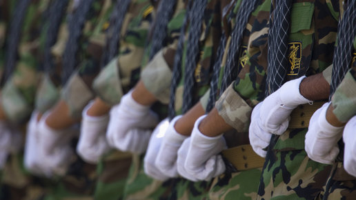 مقتل “قائد” بالحرس الثوري الإيراني في حادث تحطم طائرة
