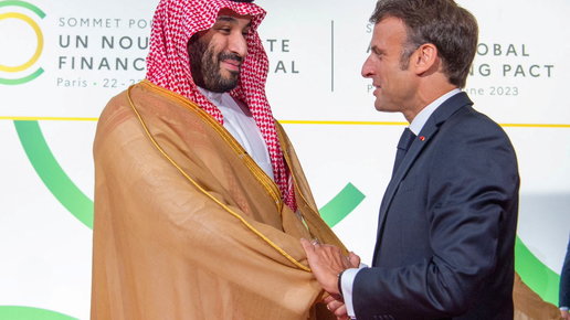 ماكرون يلبي دعوة الأمير محمد بن سلمان