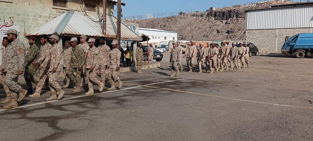 اركان المنطقة الجنوبية ومدير التوجيه يشهدان طابور القائد بدائرة الإمداد والتموين العسكري