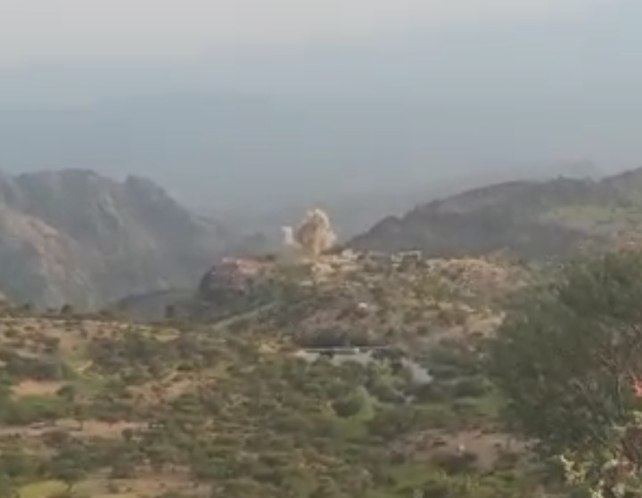 *القوات الجنوبية تصد هجوماً للحوثيين وتدك مسارات تقدمهم غربي المسيمير الحواشب*