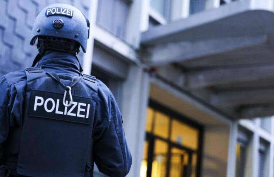 حملة اعتقالات واسعة في صفوف اليمين المتطرف في ألمانيا بتهمة التخطيط لانقلاب على نظام الحكم