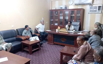 مدير عام خنفر “اليوسفي” يترأس إجتماع لمدراء الإدارات الإيرادية بالمديرية