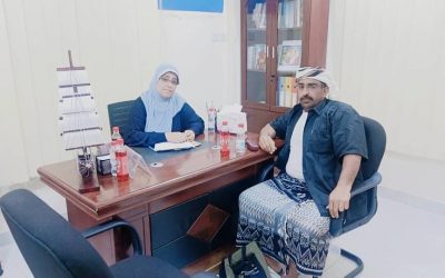 زيارة الشاعر والفنان صلاح السقاف لمؤسسة التراث اليافعي للتنمية