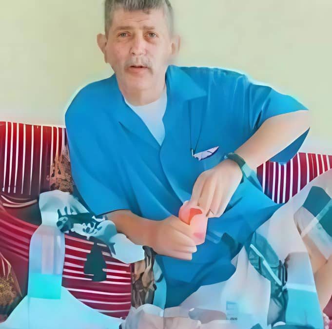 مساعد الأمين العام لشؤون المحافظات ومنسقيات الجامعات يبعث رسالة تعزية ومواساة في وفاة المناضل صالح محضار صالح