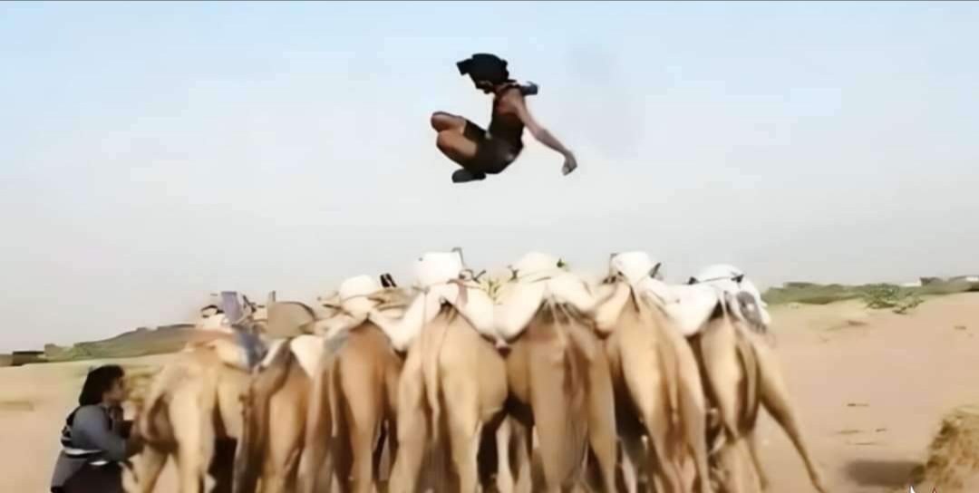 شاهد بالصورة .. مواطن تهامي يتمكن من الطيران
