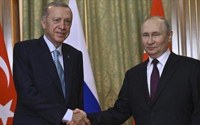 أردوغان لبوتين: سنواصل جهودنا لإنهاء التوترات في المنطقة