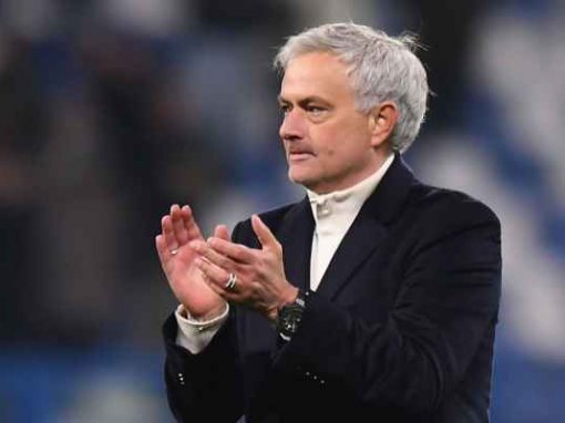 تقارير: جوزيه مورينيو يواجه احتمال الإقالة للمرة الثانية خلال عام واحد