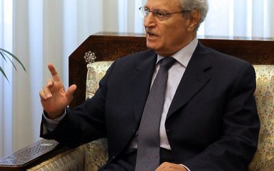 الجولاني يلتقي فاروق الشرع ويدعوه لحوار وطني