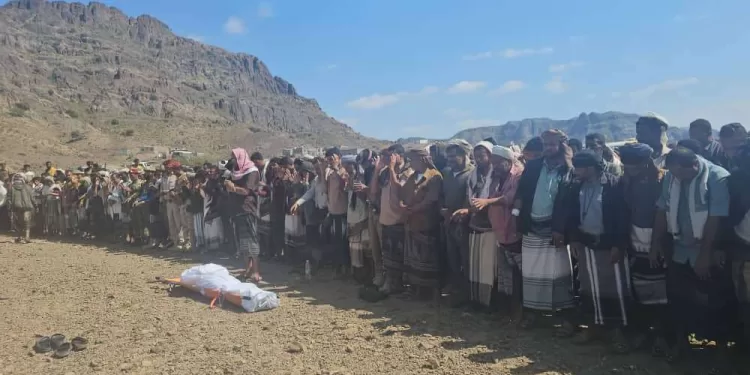 بمشهد جنائزي مهيب.. تشييع الشهيد عبد العليم حسن الحوشبي