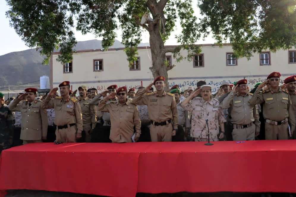 معهد تأهيل القادة والأركان يشهد تخرج دفعة جديدة من قادة كتائب وسرايا