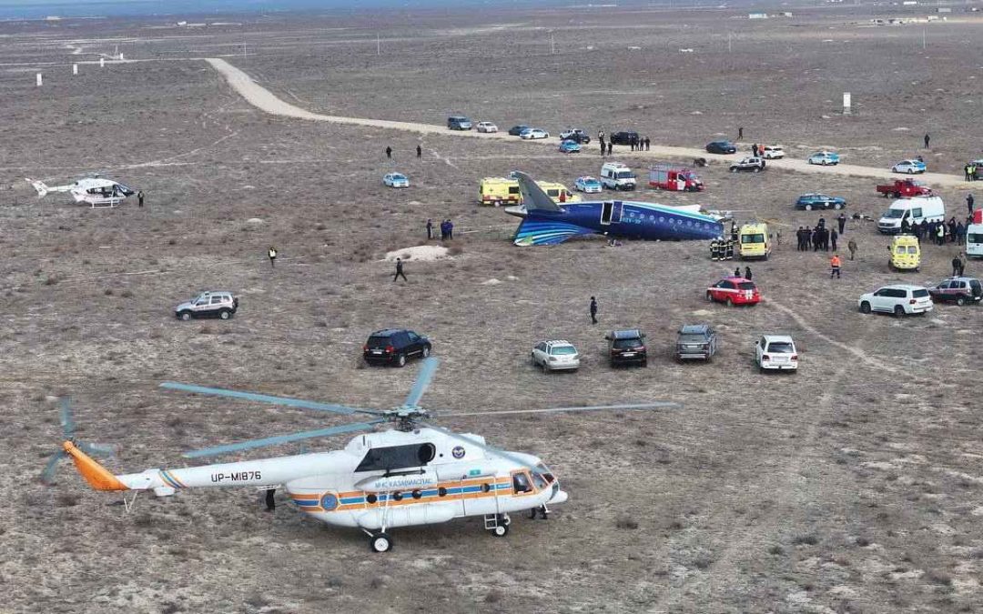 27 ناجيا من حادث تحطم الطائرة الأذرية في كازاخستان