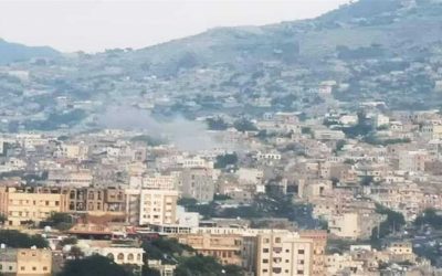 مليشيا الحوثي تقصف أحياء سكنية وموقع للجيش شمال تعز