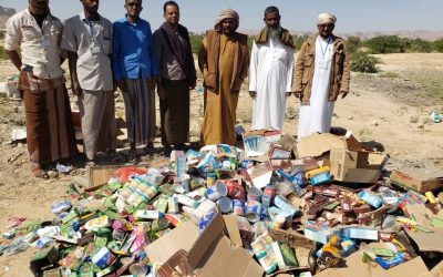 حضرموت : إتلاف مواد منتهية الصلاحية بمديرية القطن