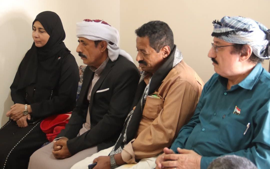 فريق التواصل وتعزيز الوعي السياسي يلتقي تحالف ”عماد“ في دوعن