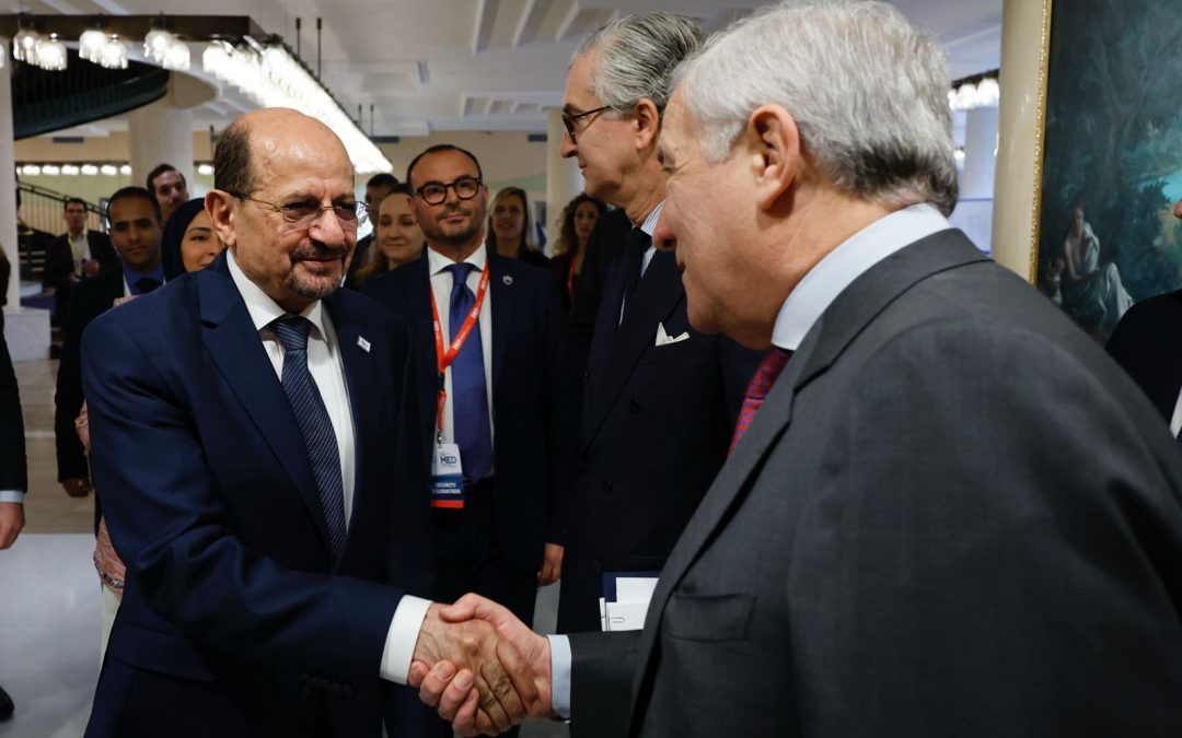 بعد عشر سنوات :إيطاليا تعلن تعيين سفيراً لها لدى اليمن.
