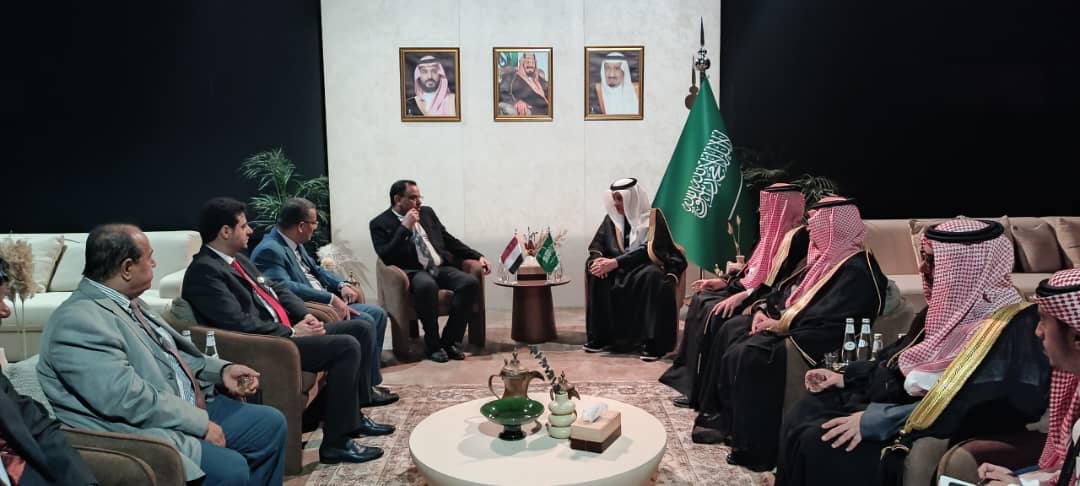 رئيس «كاك بنك» يشارك في لقاء الوفد اليمني بوزير الزراعة السعودي