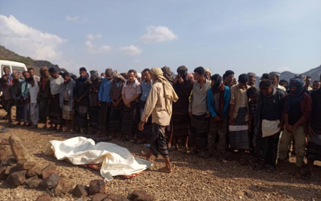 بموكب جنائزي مهيب.. المسيمير الحواشب تودع شهيد الواجب عبده حمادي الحواشبي