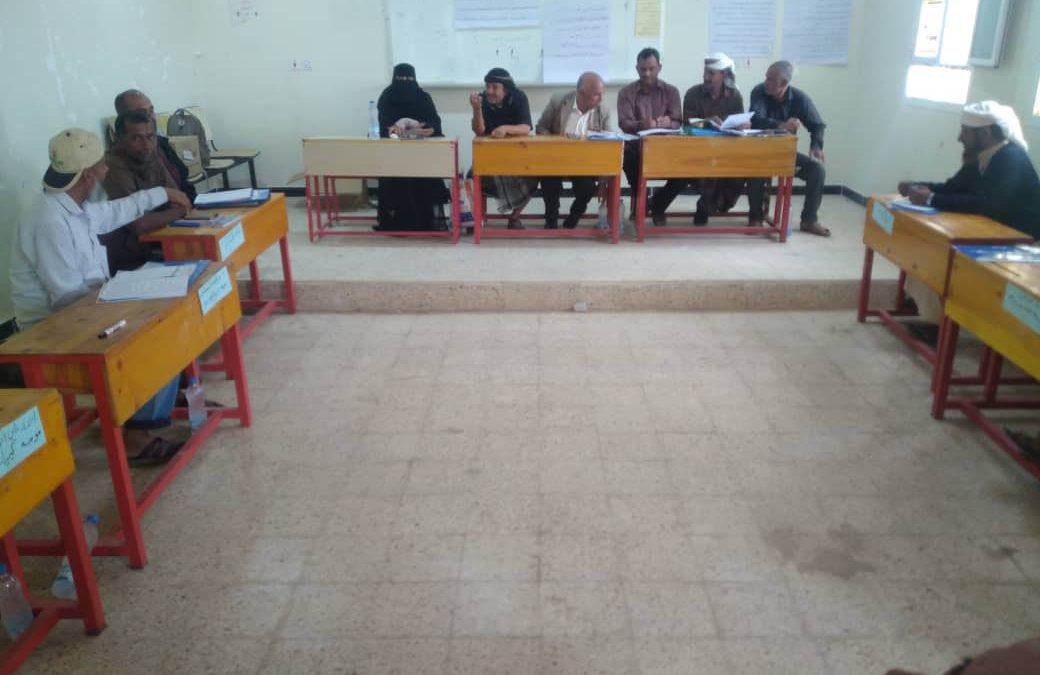 مأمور لودر ومدير التربية يدشنان الدورة التدريبية الخاصة ببرنامج القراءة الإثرائية للصفوف (1_3)