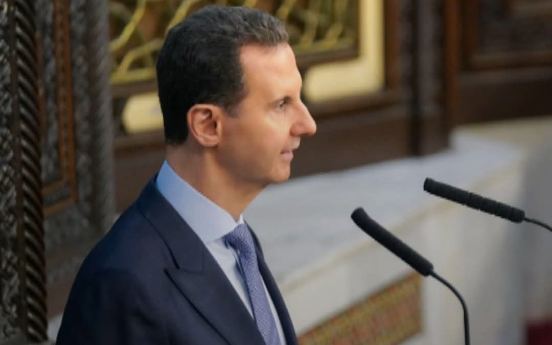 صحيفة : مسؤولون عرب حثوا الرئيس الاسد على مغادرة سوريا