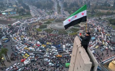 الحكومة الانتقالية السورية تجمد الدستور والبرلمان 3 أشهر