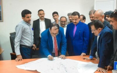 وزير النقل يوجه الهيئة العامة للطيران والخطوط اليمنية بتسيير رحلات إلى مطار عتق الدولي