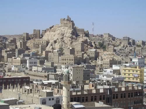 مليشيات الحوثي تقتحم قرية حنكة آل مسعود بمحافظة البيضاء اليمنية بعد أسبوع من حصارها وقصفها بشكل عشوائي ومكثف