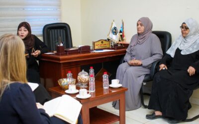 الدكتورة سهير تناقش مع وفد منظمة “مارتي أهتيساري” الفنلندية تعزيز دور المرأة في العمل السياسي