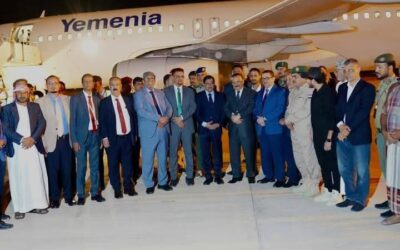 بعد توقف لأكثر من 10 سنوات.. البحسني يدشن استئناف الرحلات الجوية بين مطاري الريان والقاهرة
