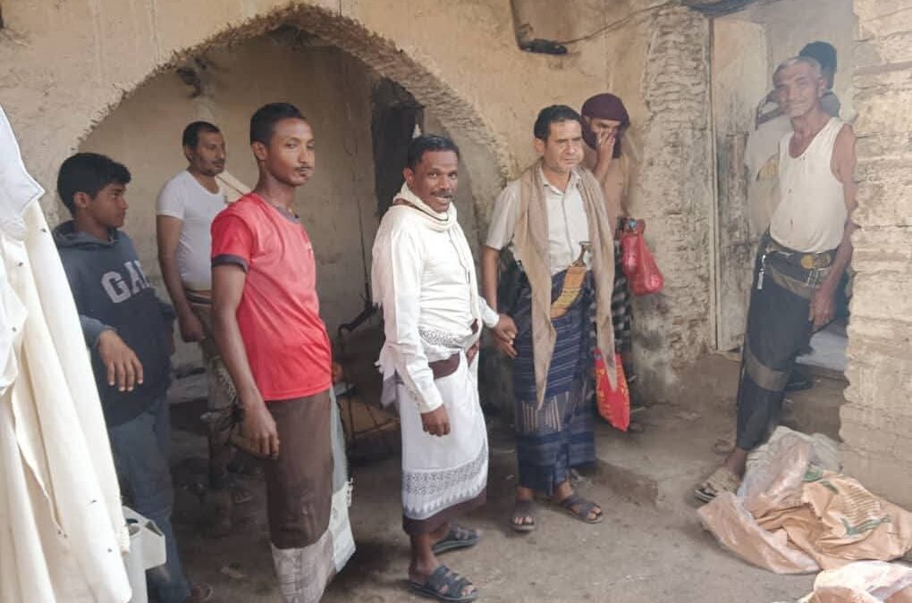 مستشار محافظة الحديدة يطلع على تحضيرات الاحتفاء بيوم السمسم اليمني 2 بحيس
