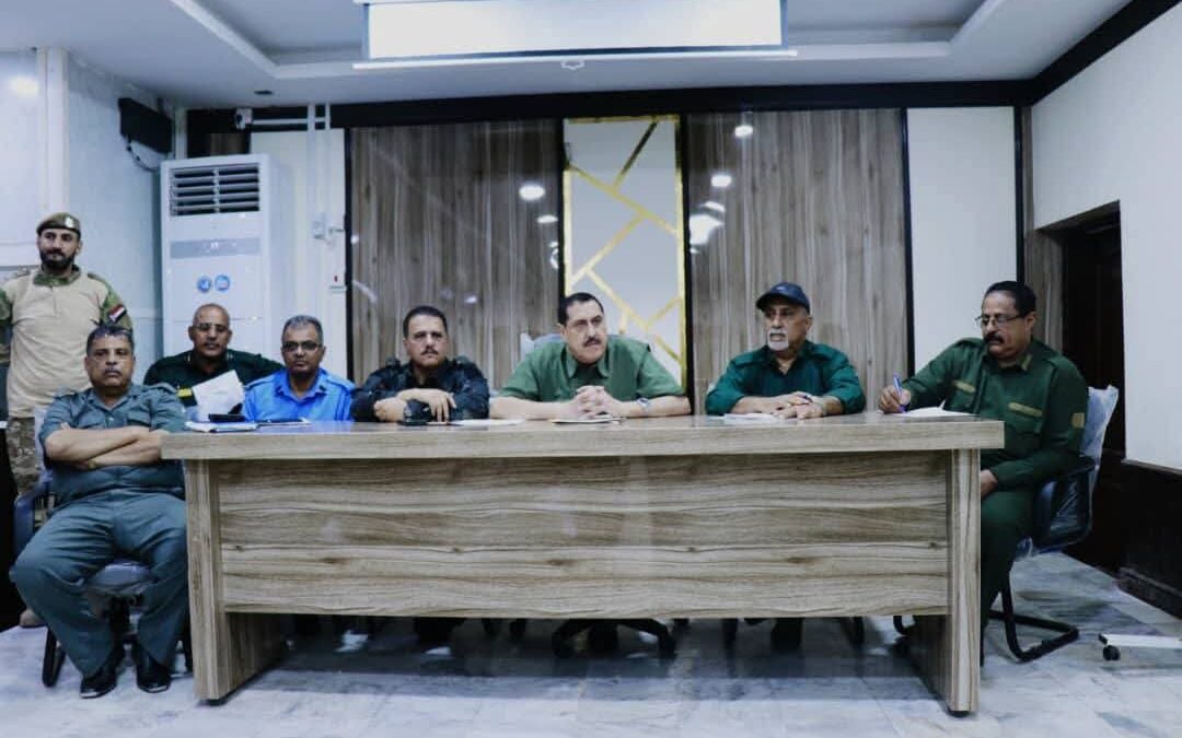 إدارة أمن العاصمة عدن تعقد اجتماعا موسع للوقوف أمام عدد من القضايا والمستجدات الأمنية.