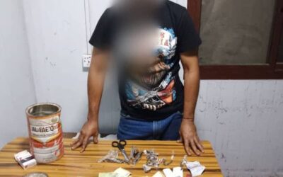 شرطة كريتر تلقي القبض على متهم بترويج المخدرات وبحوزته كمية كبيرة من الحشيش.