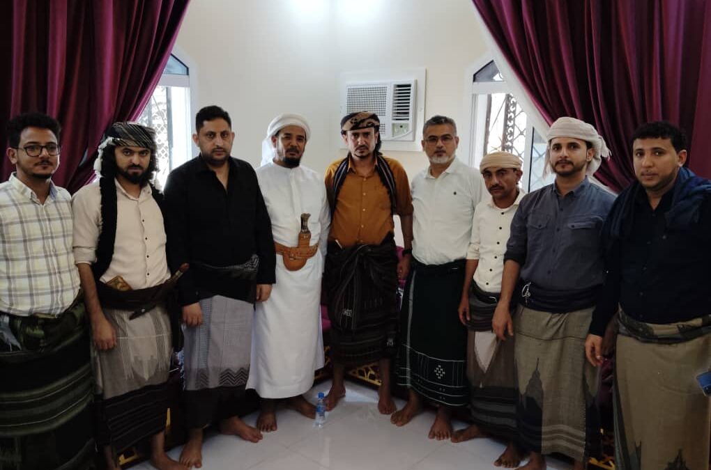 لقاء تعارفي يجمع القائد حسين السعيدي وشيخ مشايخ قبائل يافع بني مالك حضرموت