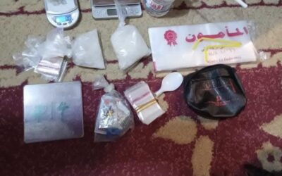 مكافحة المخدرات تضبط مروجاً لمادة الشبو بمدينة الشحر