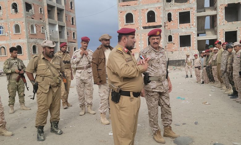 العميد المشوشي يتفقد جاهزية اللواء السادس دعم وإسناد المرابط بمحور أبين .