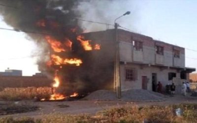 مالك منزل يشعل النيران في منزله وبداخله مستأجر وزوجته وأولاده