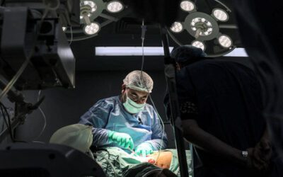 أكثر دقة منهم.. دراسة تسجل سبقا للذكاء الاصطناعي على الجراحين