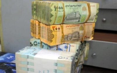 انهيار العملة.. شاهد حي على حجم مآسي الجنوبيين