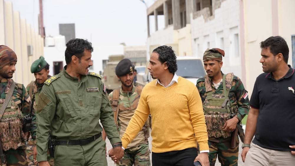 اشاد بدورها في تعزيز الأمن والاستقرار.. السقاف يزور قيادة قوات الحزام الأمني بالعاصمة عدن