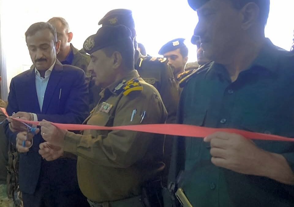 المحافظ بن الوزير يوجه بإنشاء قاعة إصدار آلي، ويدشّن مشروع تأثيث الأحوال المدنية بتمويل الاشقاء في الإمارات
